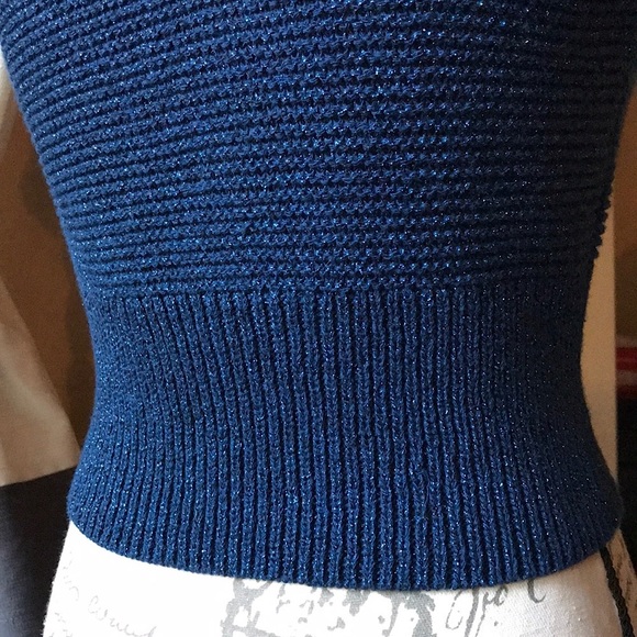 EXPRESS Cropped Short Sleeve Bolero Royal Blue Sweater Top & Necklace Set, M - Picture 6 of 12